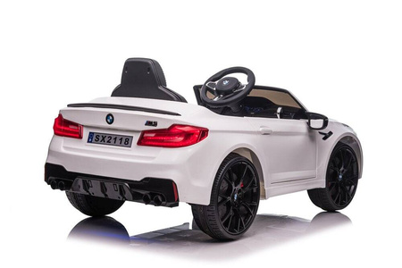 Elektroauto BMW M5 Weiß