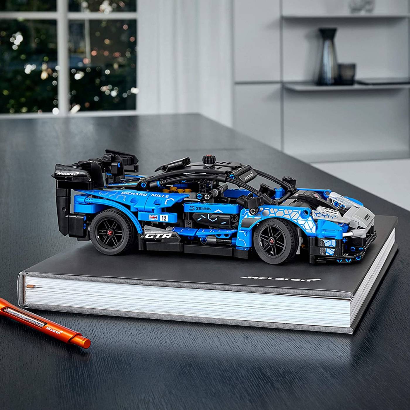 Lego mclaren senna 42123